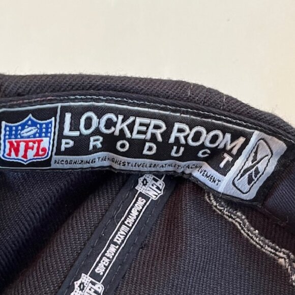 NEW ENGLAND PATRIOTS Super Bowl XXXVIII Champions Locker Room hat - Picture 7 of 7